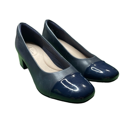 Collection by Clarks heels size 9M - Picture 1 of 12